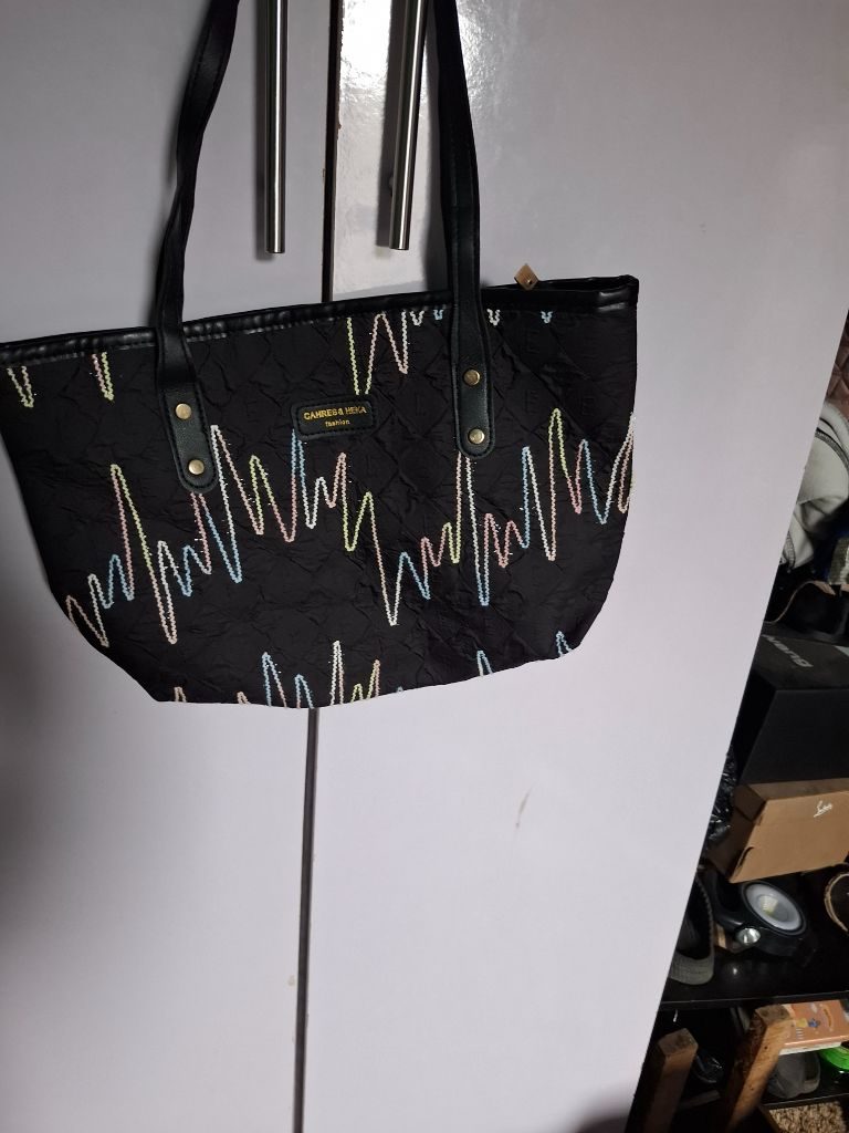 Ladies cloud tote bags